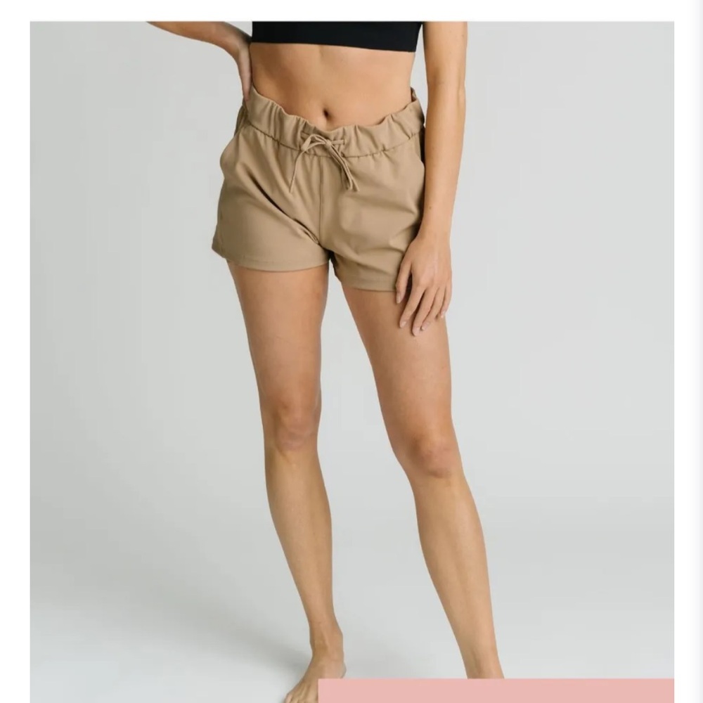 Zyia Khaki Club Shorts Size S
